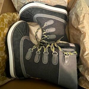 UGG- women’s size 7 NIB Baroness Boots- NEVER WORN